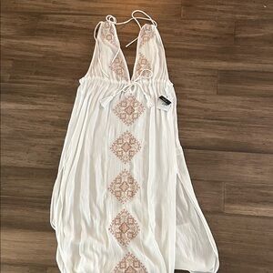 O'Neill White Cover-Up